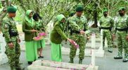 Danyonif Para Raider 305 Kostrad Ziarah ke TMP Pancawati