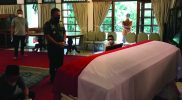 Kasad Melayat ke tempat Almarhum Jenderal TNI Purn Widjojo Soejono