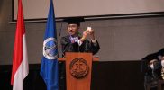 Prof. Hanny saat melakukan orasi, (foto: Humas UK Petra Surabaya)