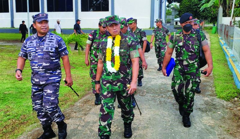 Pangkogabwilhan III tinjau Kesiapan Satuan TNI Tiga Matra dan Pos Satgas TNI