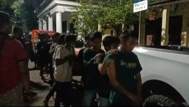 
 Operasi Skala Besar Gengster, Jajaran Polrestabes Surabaya Amankan 26 Orang Pemuda