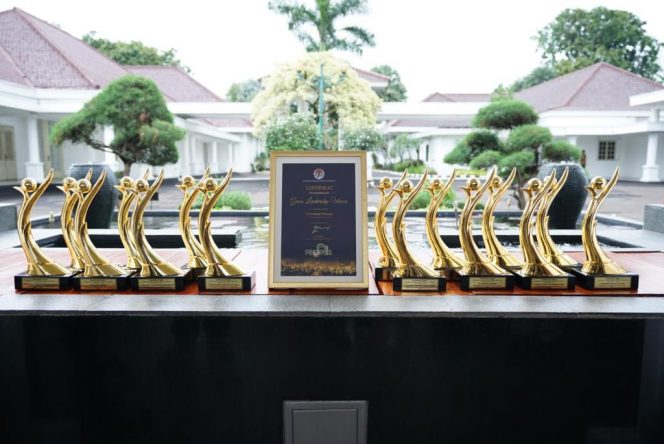 
 Terbaik Sepanjang Sejarah, PLN Raih 15 Penghargaan Proper Emas dan CEO Green Leadership Utama