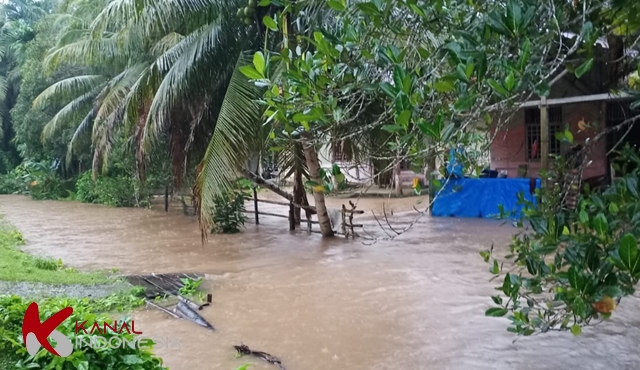 
 Banjir Landa Delapan Kecamatan di Simeulue Aceh