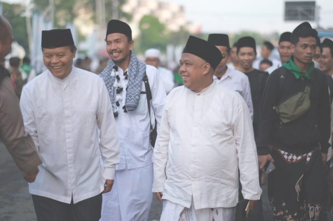 
 Ikut Hadir bersama Jutaan Warga nahdliyin di 1 Abad NU, Hidayat Nur Wahid dan Ketua PKS Jatim Kompak Apresiasi Peran NU untuk NKRI
