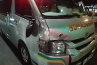 Ambulans yang diitabrak pemotor.(Elok Aprianto)