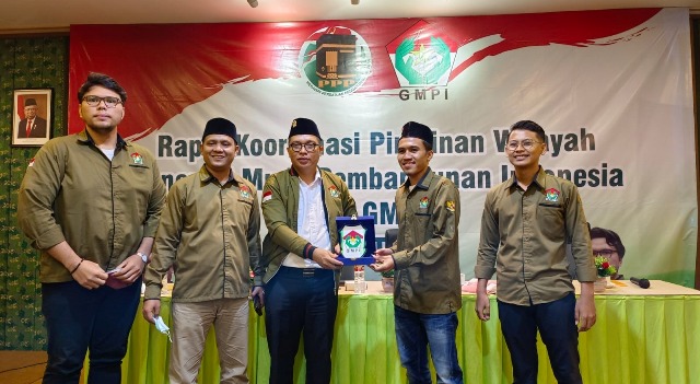 Ketua Umum PC GMPI Kota Malang, Hendy (kedua kanan)