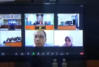  Tampak persidangan agenda pemeriksaan saksi ahli pada kasus kakak ipar vs ipar di PN Jombang