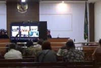  Tampak persidangan saat berlangsung di ruang sidang Kusuma Atmadja Pengadilan Negeri Jombang.