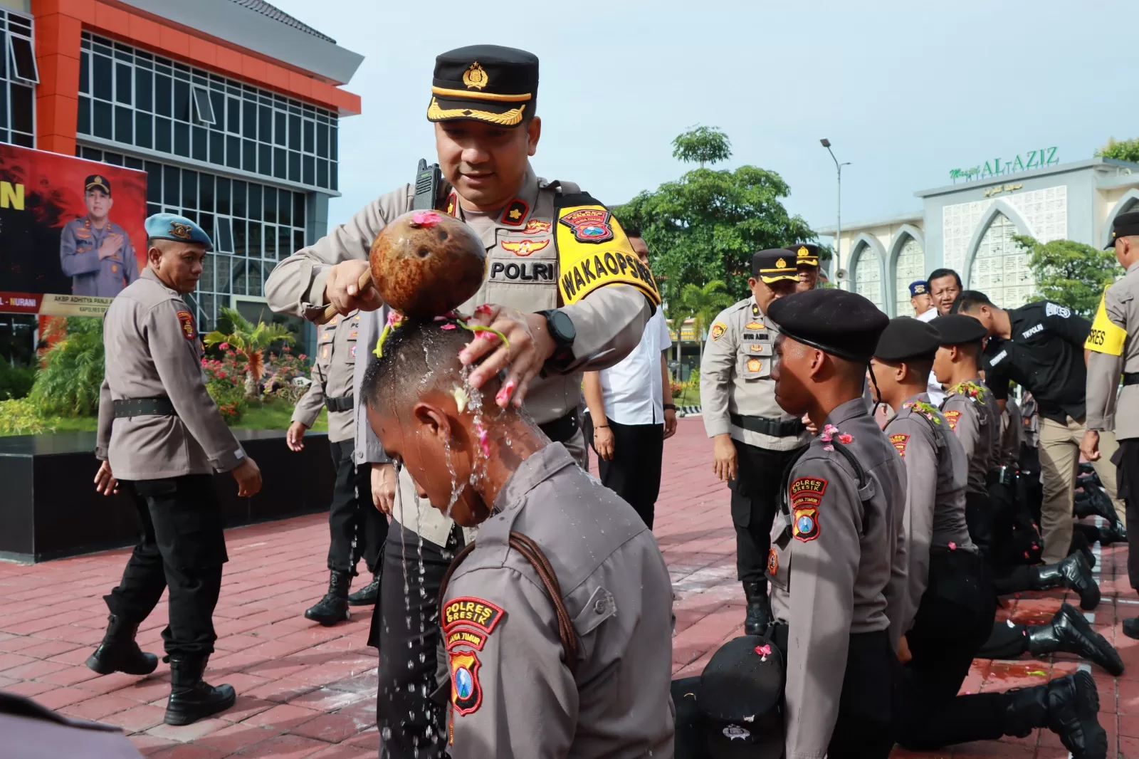 Kapolres Gresik Tutup Pembinaan Tradisi Bintara Remaja Polres Gresik