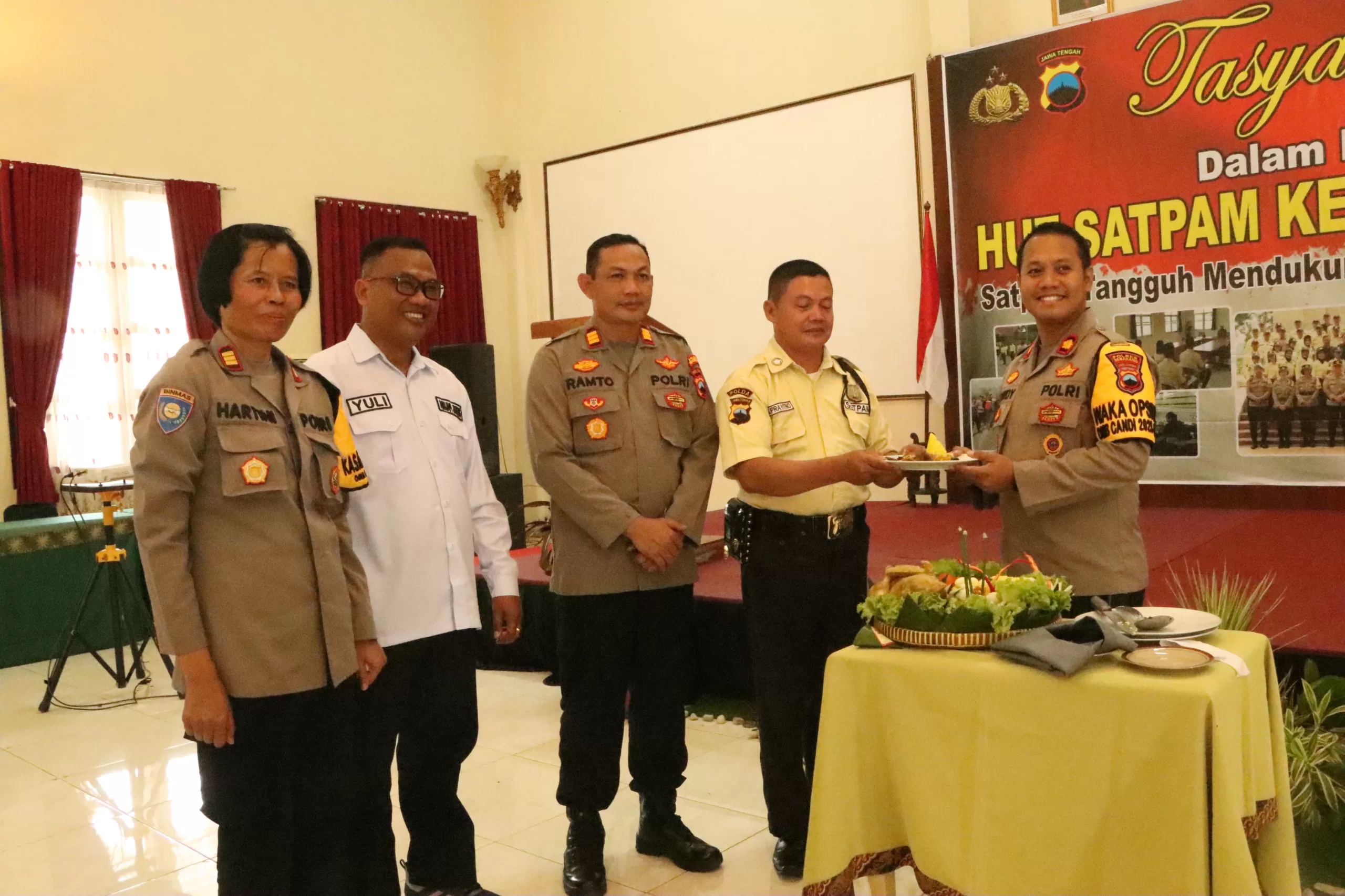 Polres Semarang Hadiri Tasyakuran HUT Satpam ke-43