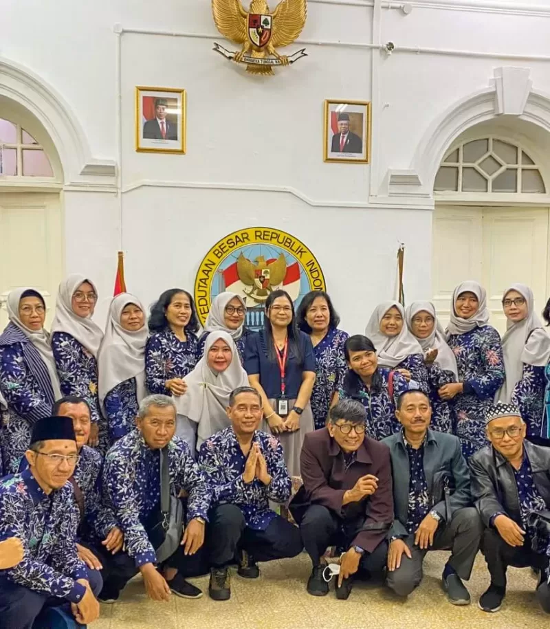 Foto : MKKS SMA Swasta se-Kota Surabaya saat berkunjung dan belajar manajemen sekolah berkelanjutan di SIKL, Malaysia