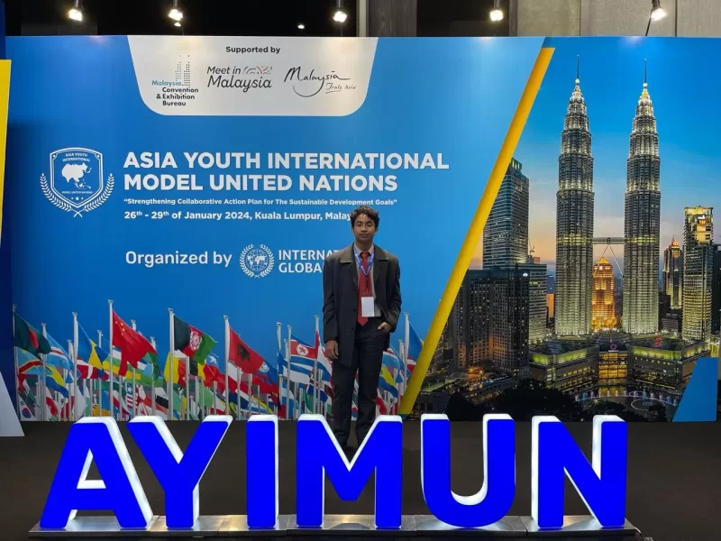 Foto : Siswa SMA Labschool Unesa 1, Tjokorda Tristan Kevala Arthana (kelas XI) jadi delegasi Indonesia pada ajang Asia Youth International Model United Nations (AYIMUN) di Kuala Lumpur, Malaysia