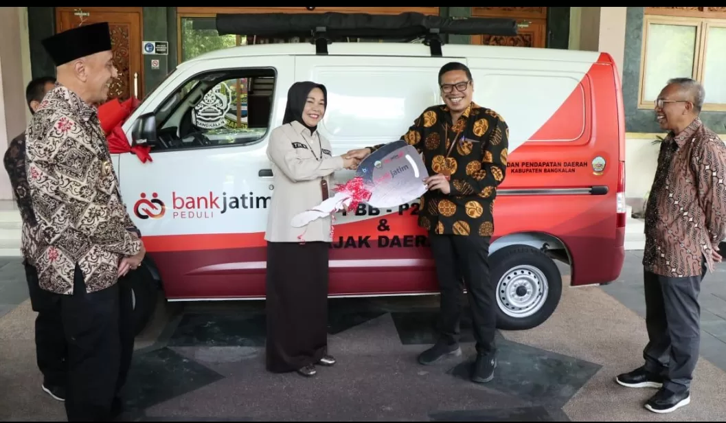 Bank Jatim Salurkan Bantuan CSR ke Dua Pemkab Sekaligus