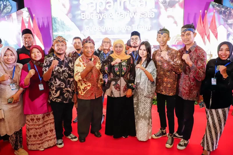 Foto : Gubernur Jatim, Khofifah Indar Parawansa menghadiri Sapa Insan Kebudayaan dan Pariwisata (Budpar) di Graha Wisata, Gayungan, Surabaya
