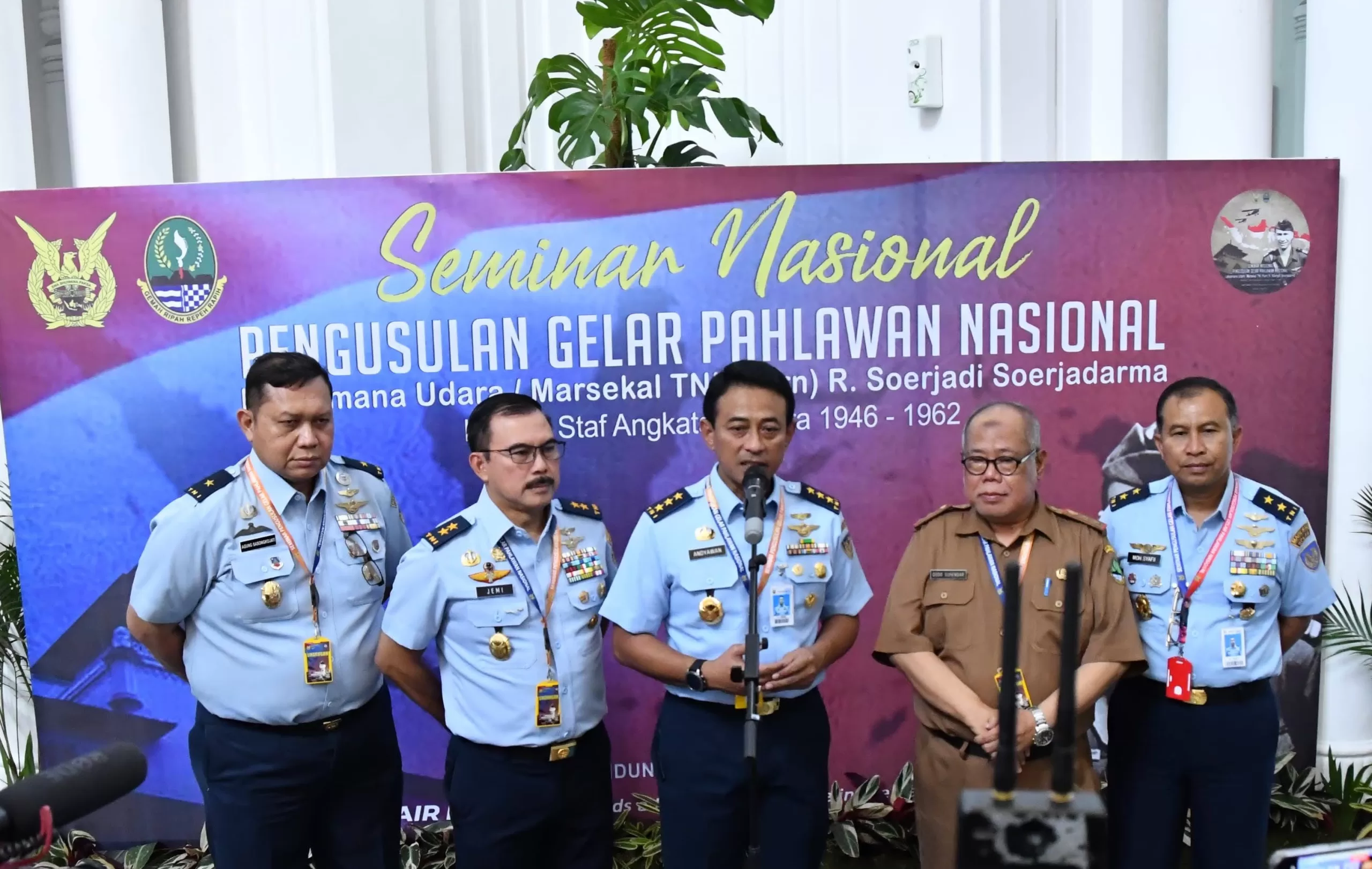 TNI AU dan Pemprov Jabar Gelar Seminar Nasional Pengusulan Gelar Pahlawan Laksamana Udara R. Soerjadi Soerjadarma