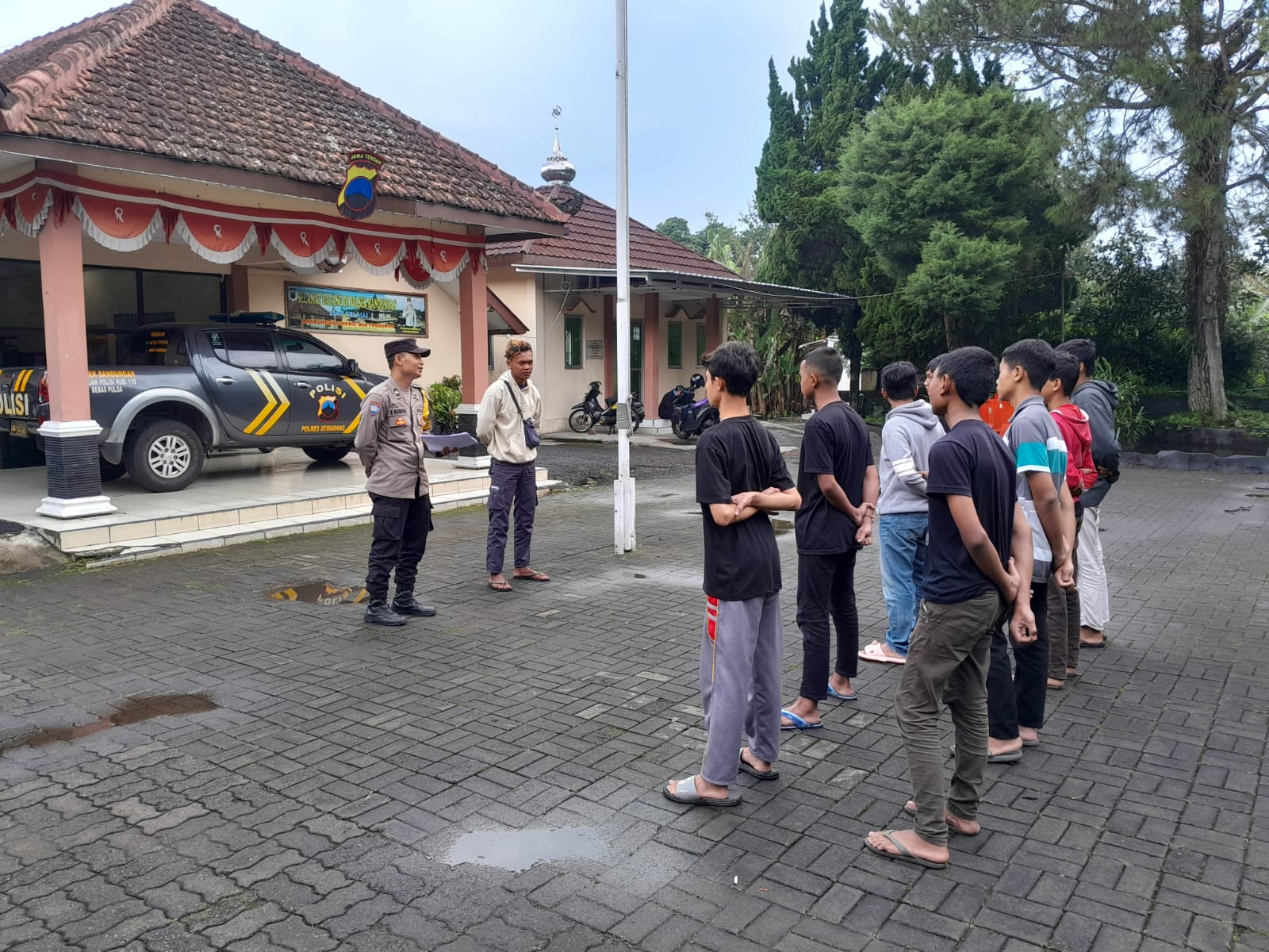 Polsek Bandungan Lakukan Pembinaan Kepada Belasan Remaja Terlibat Perang Sarung