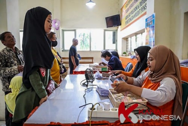 Awasi Pembagian Bansos, Kadinsos Kediri: Kalau Ada yang Tidak Tepat Sasaran Silahkqn Lapor ke Aplikasi Cek Bansos Kemensos