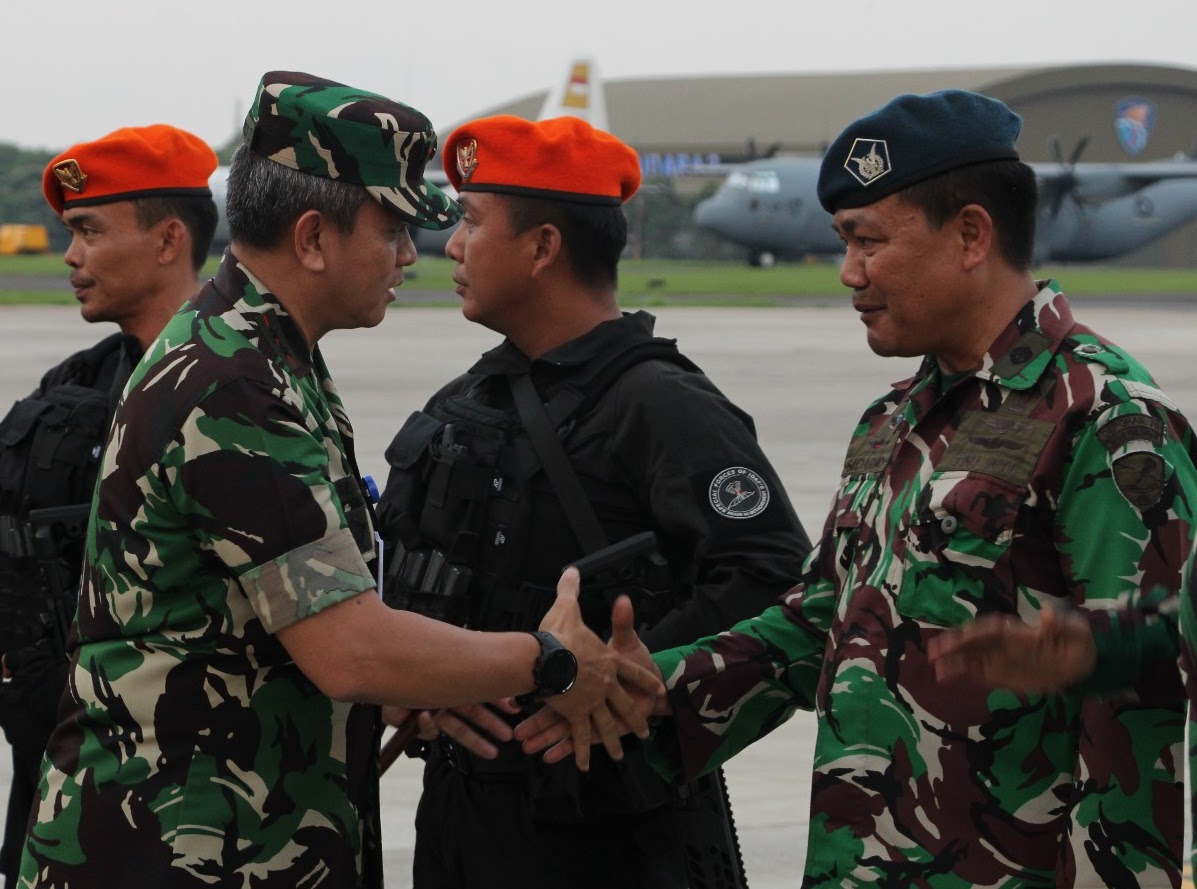 Pangkoops Udara I Hadiri Penyambutan Pesawat A-1340,Usai Sukses Laksanakan Misi Bantuan untuk Palestina