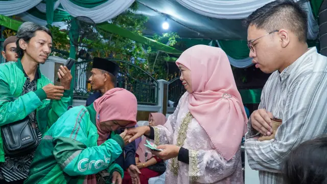 Tokoh Lintas Elemen Datang Halal Bi Halal ke Jemursari, Khofifah: Gugurkan Haqqul Adami Kembali Jadi Pribadi yang Fitri