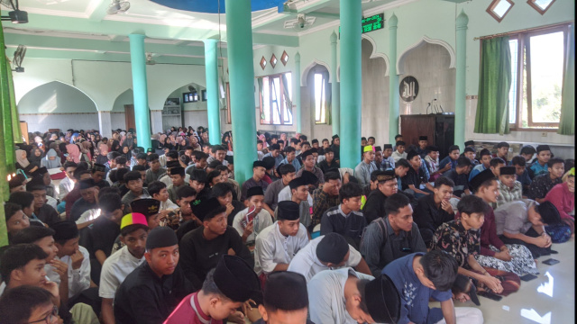 Kegiatan Ramadhan SMKN 1 Geger Tingkatkan Kesalihah Sosial dan Spiritual