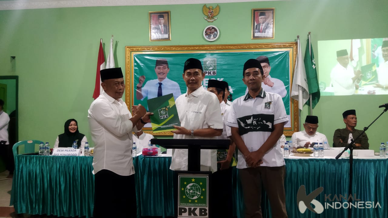 Maju Kembali di Pilkada Ponorogo 2024, Sugiri Sancoko-Lisdyarita Daftar Lewat PKB