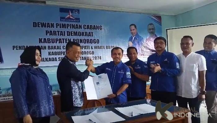 Pasangan Sugiri-Lisdyarita Siap Bertarung, Daftarkan Diri Lewat Demokrat Ponorogo Diantar Partai Pengusung
