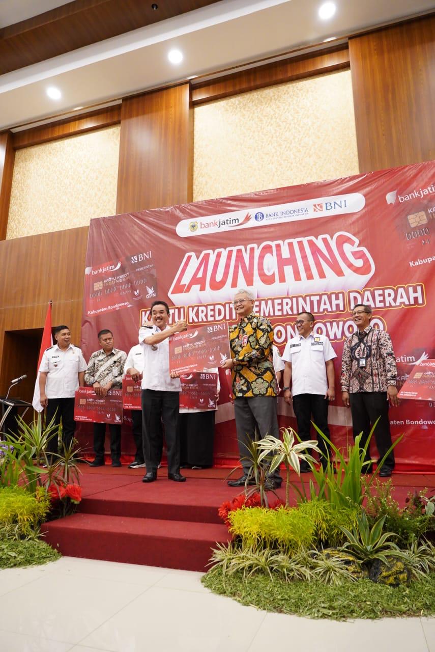 Tingkatkan Efektifitas Belanja Daerah, Bank Jatim Bersama Pemkab Bondowoso Launching KKPD