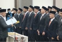 Dok foto Nanang kanalindonesia.com: Foto Prosesi Pengambilan Sumpah Janji PPK Pamekasan yang di Pimpin langsung Oleh Ketua KPU Pamekasan, Mohammad Halili. Kamis, (16/05/2024).