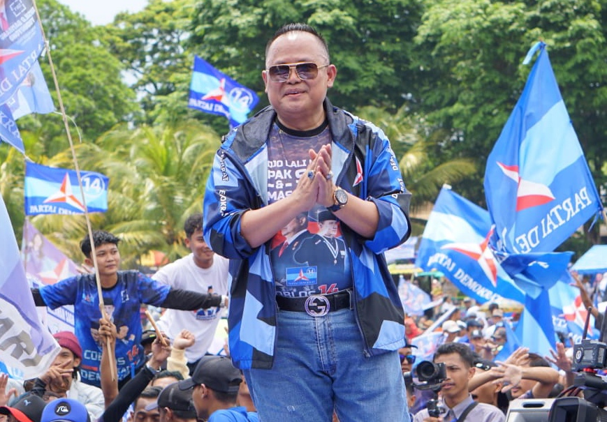 Dokter Agung Siapkan Mesin Politik untuk Khofifah Emil SE Jatim