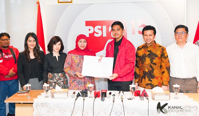 PSI Serahkan Rekomendasi untuk Khofifah-Emil, Khofifah: Alhamdulillah Partai Pengusung Terus Bertambah