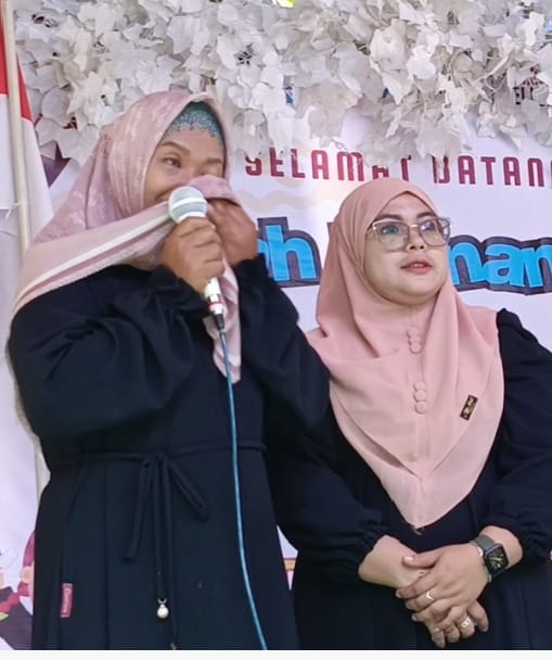 Derai Air Mata Wali Murid Iringi Pelepasan Siswa Kelas VI UPT SDN 222 Gresik