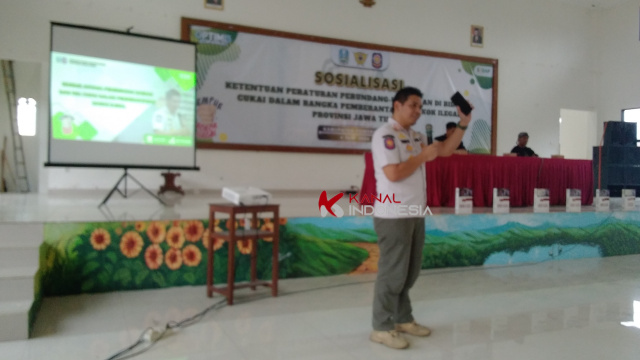 Berantas Rokok Ilegal, Satpol PP Jatim Sosialisasi Bidang Cukai di Ponorogo