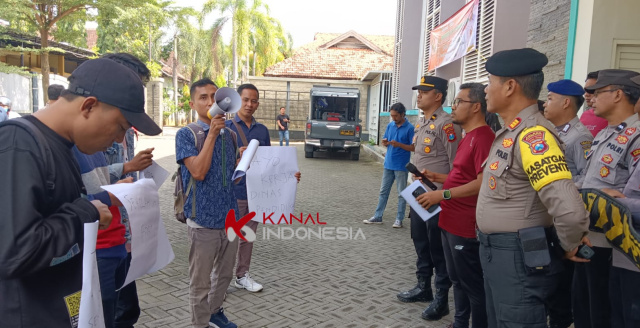 FKPB Tuntut Disdik Bangkalan Jangan Menganak Tirikan Sekolah Pedesaan