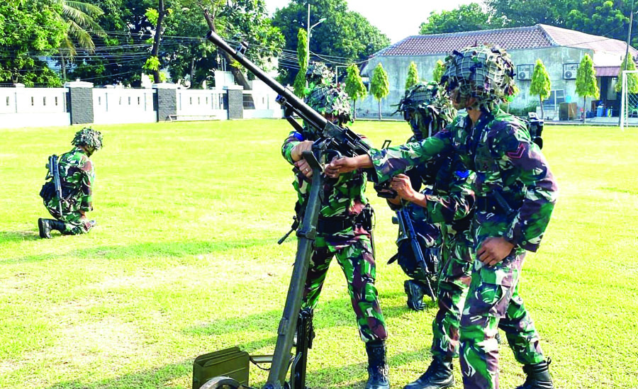 Yonmarhanlan III Jajaran Lantamal III Jakarta Laksanakan Latihan Dalam Rangka Penilaian Batalyon Marinir Teladan TA 2024