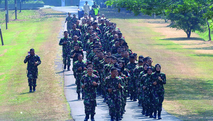 Dansathanlan Lanud Suryadarma: Latihan Minggu Militer Sarana Perkuat Semangat dan Disiplin Militer