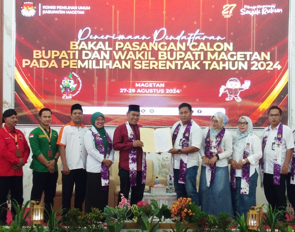 Pasangan Sujatno-Ida Yuhana Ulfa, Daftar Pertama di KPU Magetan