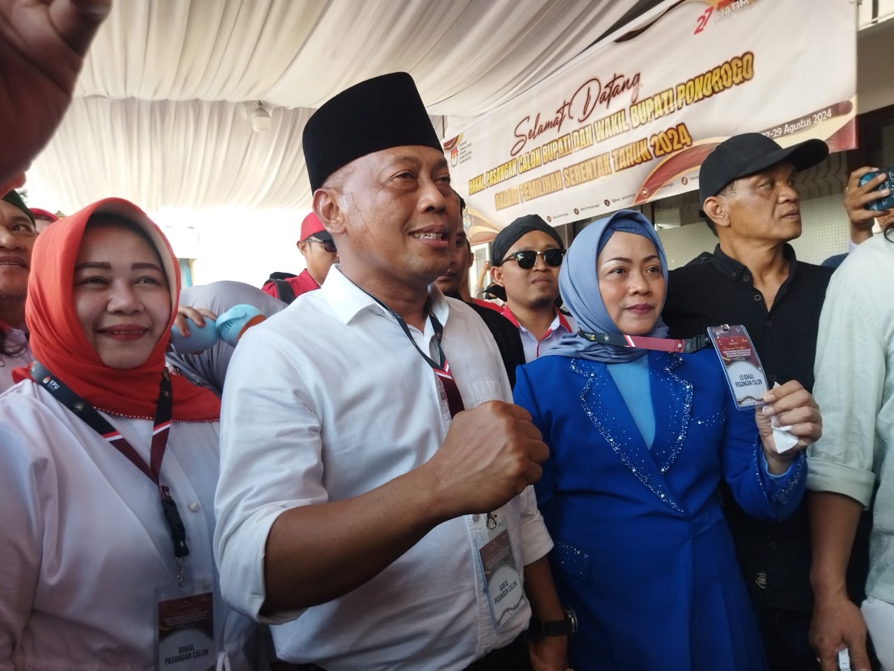 Tancap Gas, Pasangan Kang Giri-Lisdyarita Daftar Pilbup 2024 Ponorogo di Hari Pertama