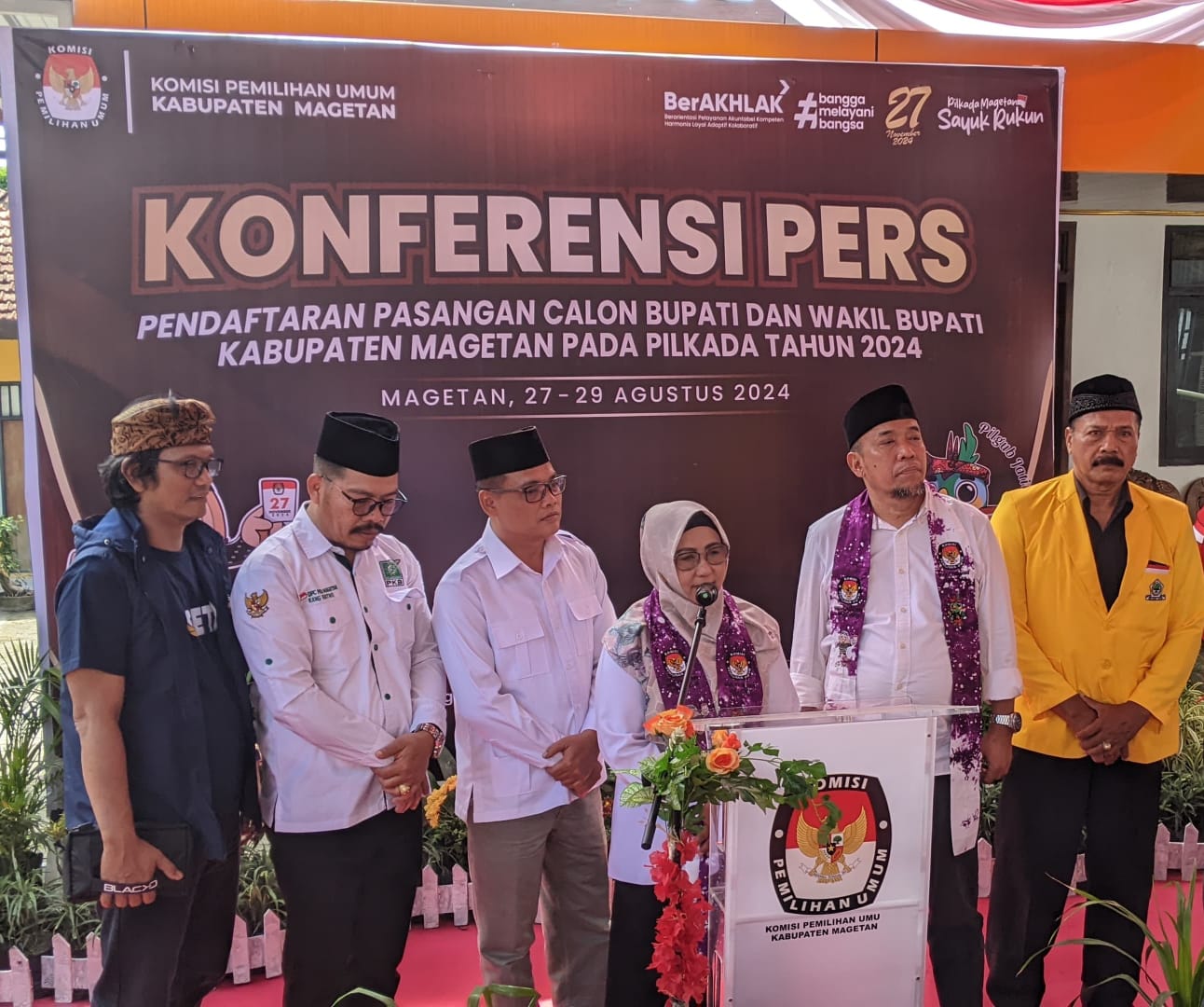 Pilkada Magetan, Pasangan Nanik – Suyatni Mendaftar di Hari Kedua