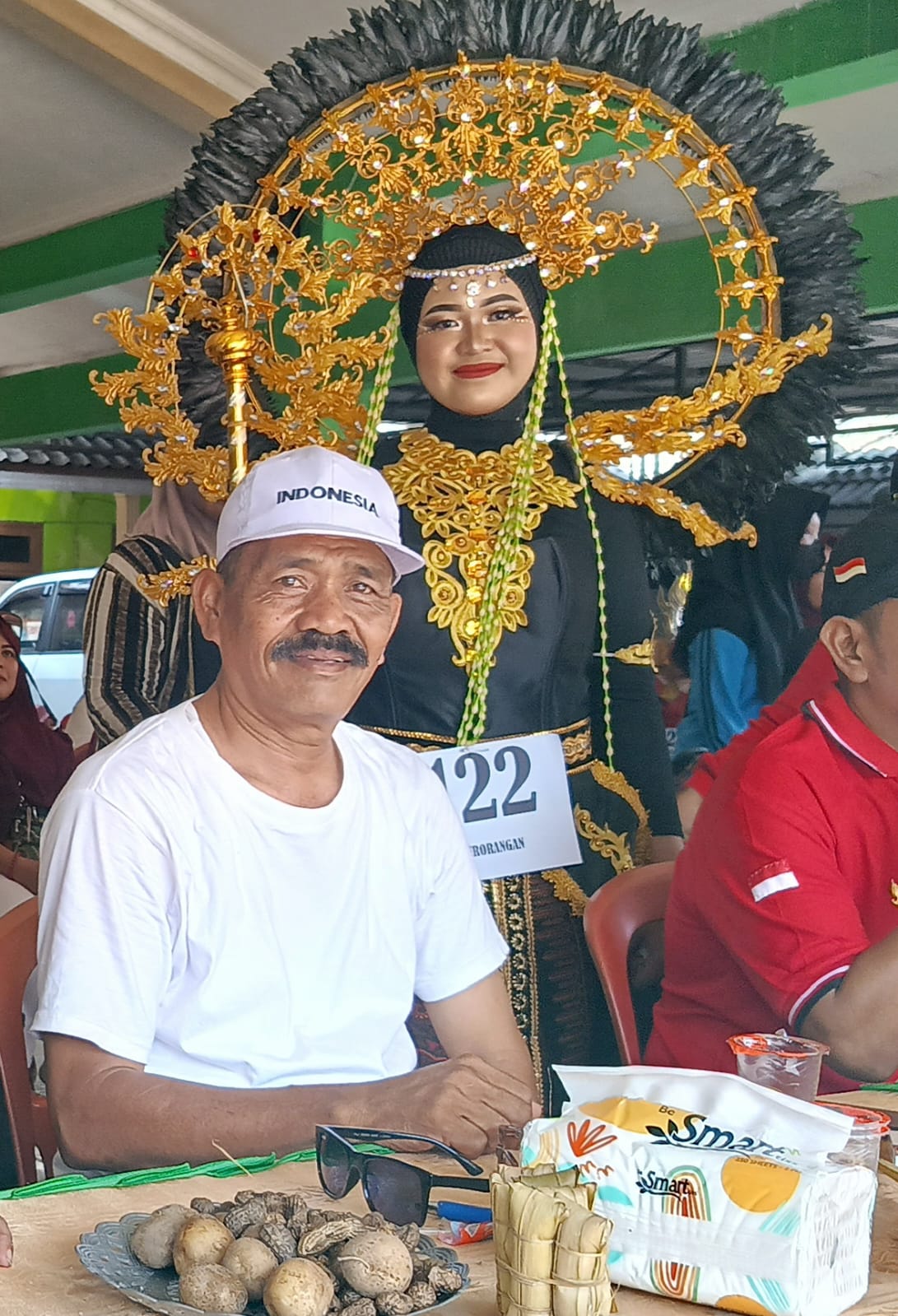 Kirab Budaya Agustusan Desa Kemangsen Sidoarjo, Warga Peragakan Berbagai Tokoh