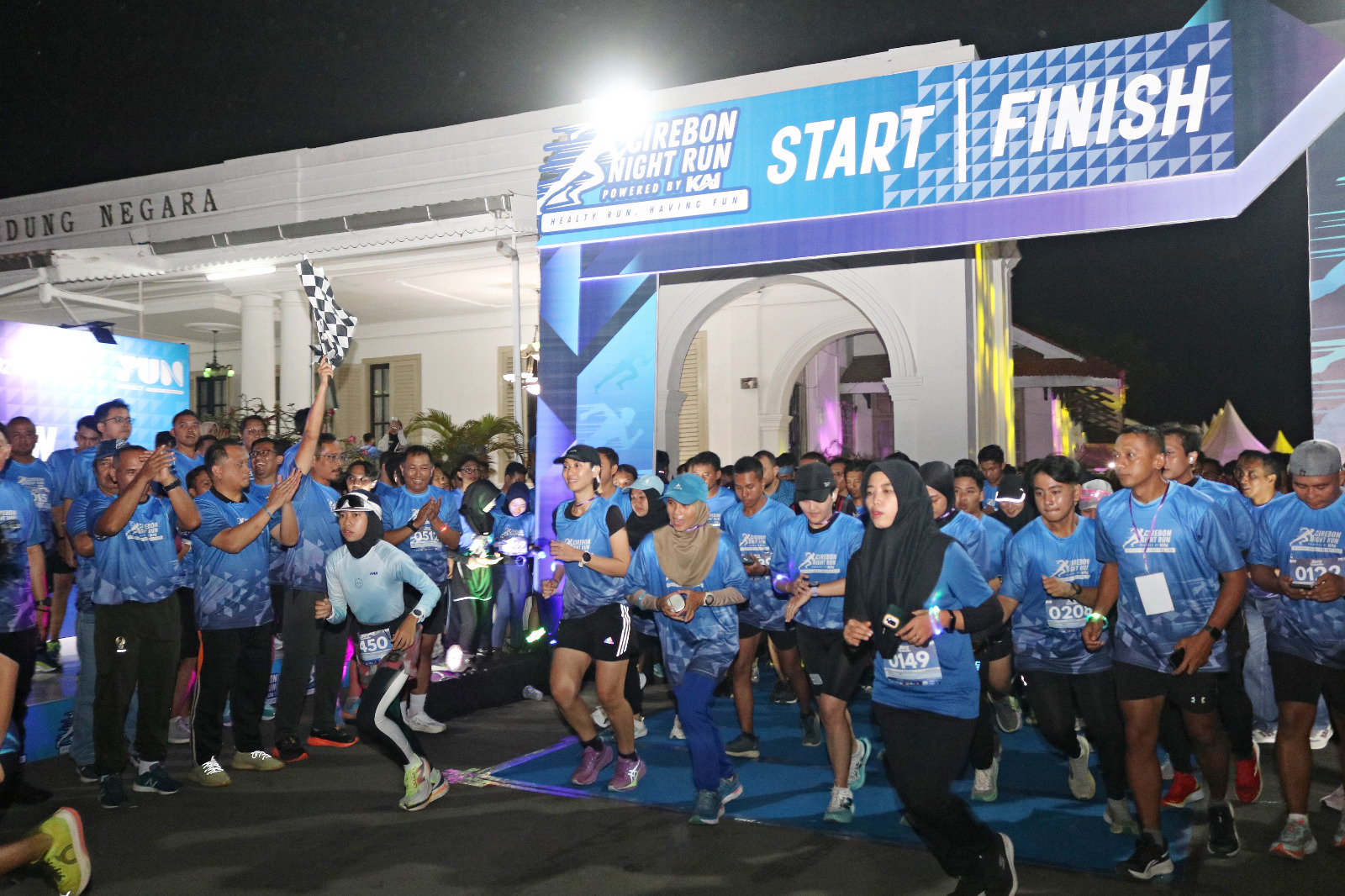 Cirebon Night Run Powered Warnai Peringatan HUT KAI ke-79