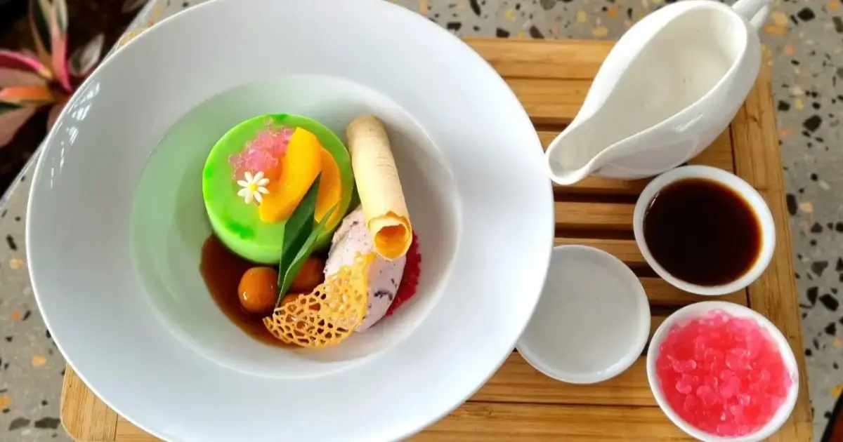 Hotel Santika Area Cirebon Hadirkan Inovasi Kuliner, dari Avocado Coffee hingga Bubur Lemu Panna Cotta