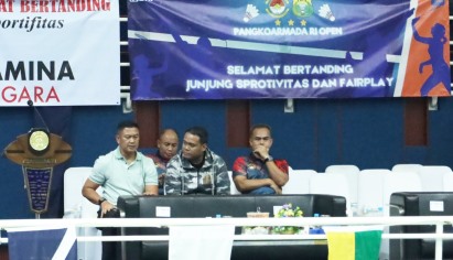 Danlantamal III Jakarta Hadiri Penutupan Pangkoarmada RI Open Badminton Tahun 2024