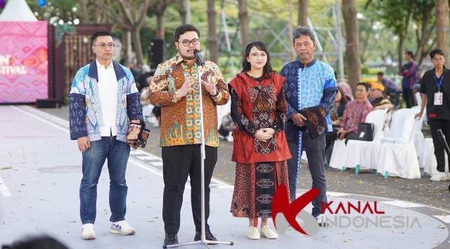 Redesain Motif Panji, Mas Dhito Gelar Kediri Fashion Batik Festival