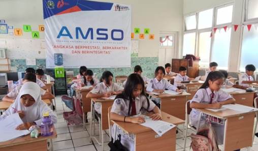 Siswa Sekolah Angkasa Lanud Husein Sastranegara Ikuti Seleksi Angkasa Mathematics and Science Olympiad