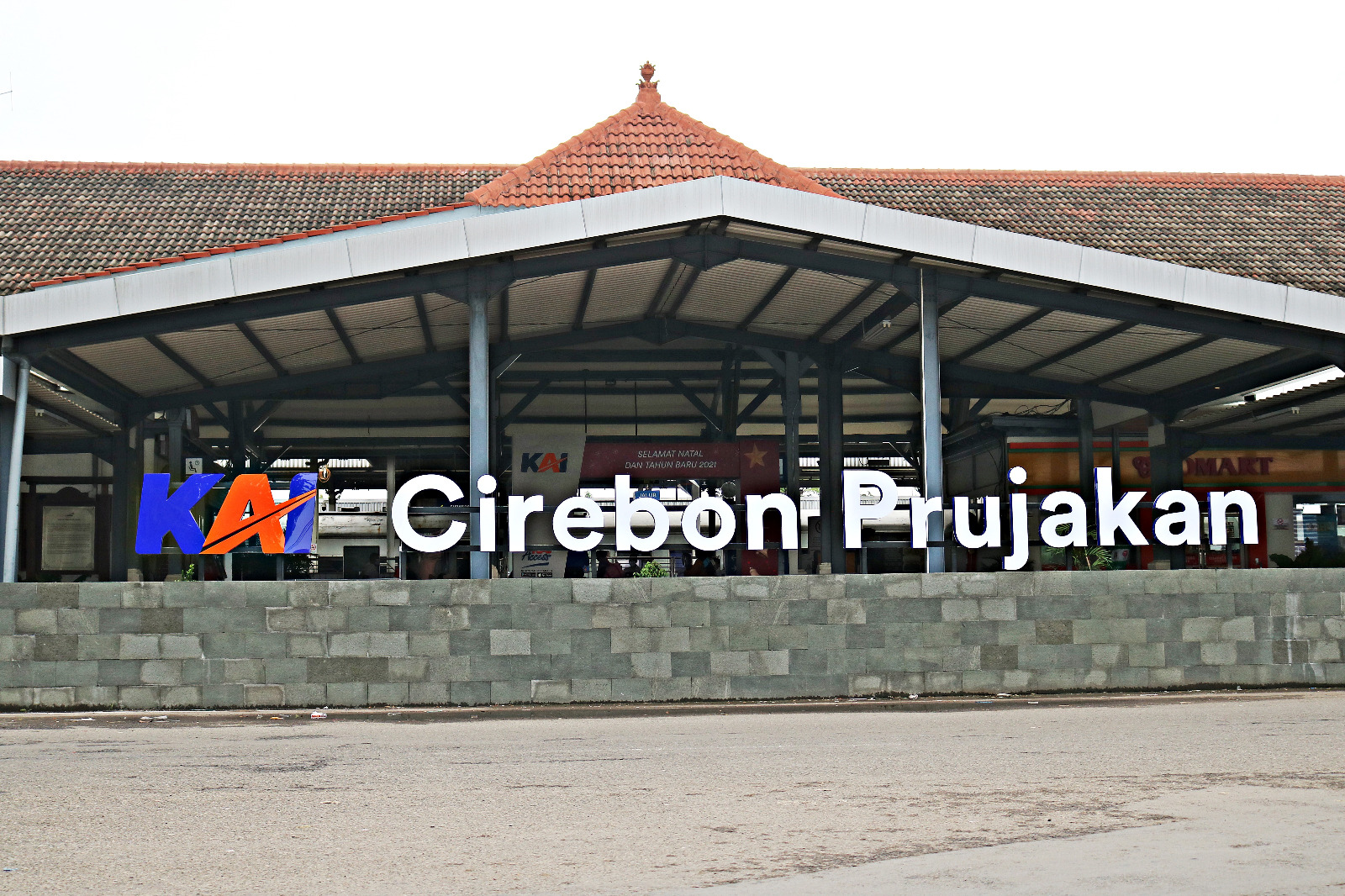KAI Daop 3 Cirebon Buka Peluang Kerja Sama Branding di Stasiun dan Kereta Api