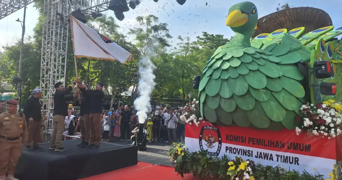 KPU Jatim Gelar Kirab Maskot Pilgub dan Pilkada 38 Kab Kota, Aang Kunaifi : Satu -satunya yang gelar kirab maskot di Indonesia