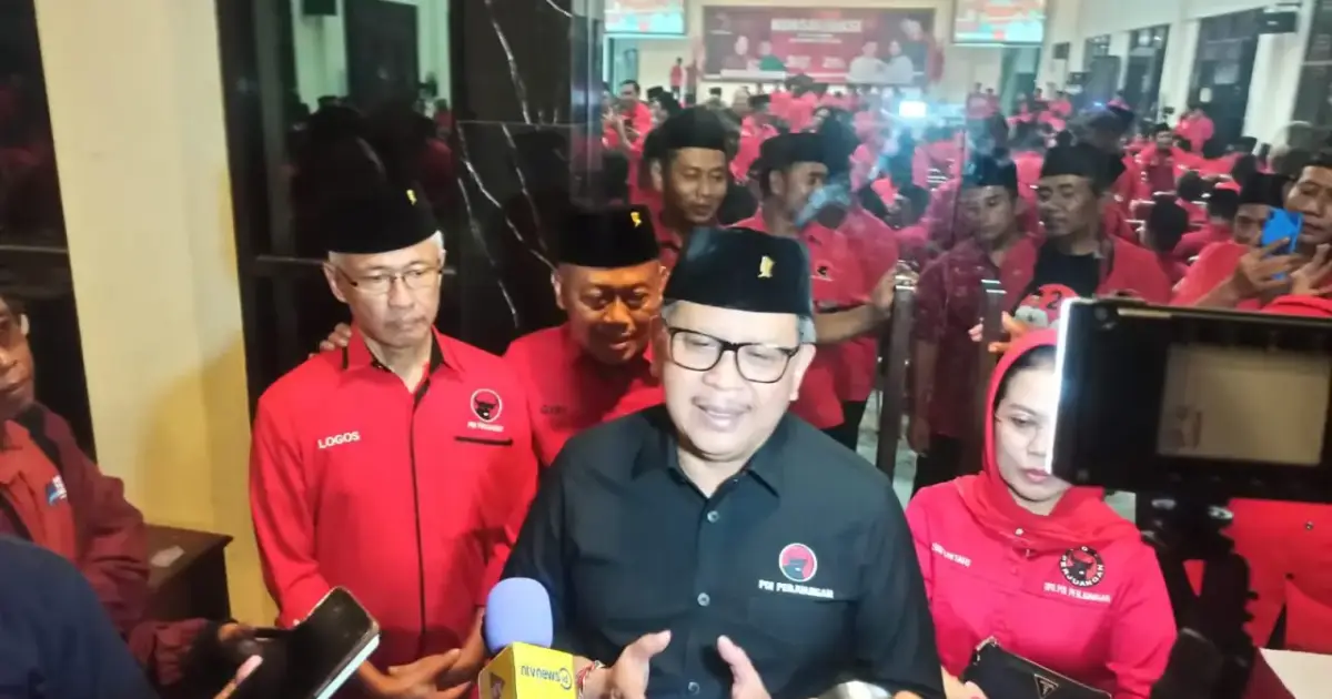 Panaskan Mesin Partai, Sekjen PDI-P Dorong Soliditas Pemenangan Risma-Gus Hans dan Sugiri-Lisdyarita saat Safari Politik di Ponorogo