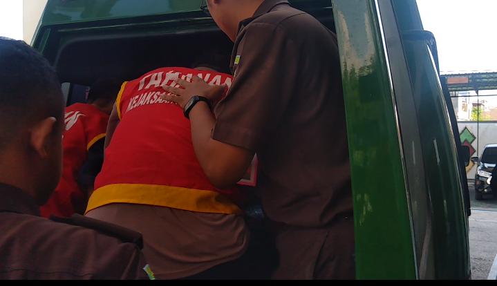 Lima Tersangka Kasus Pungli Segel Tanah Sawoo Ditahan Kejari Ponorogo