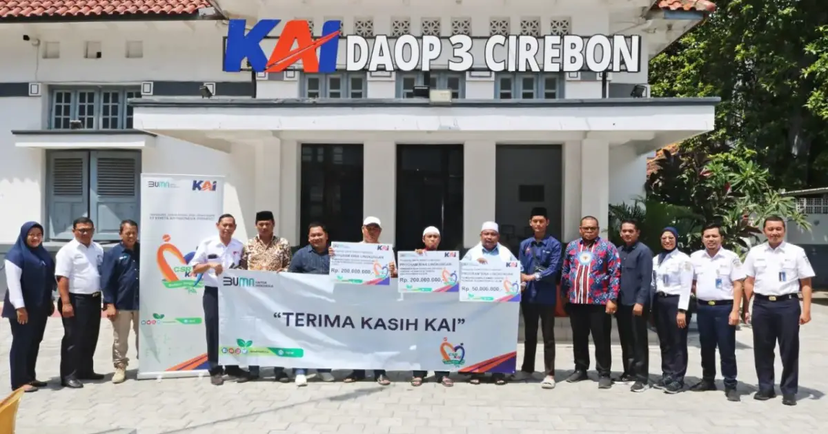 Bukti Kepedulian Sosial pada Masyarakat dan Lingkungan, PT KAI Daop 3 Cirebon Salurkan 450 Juta Program TJSL