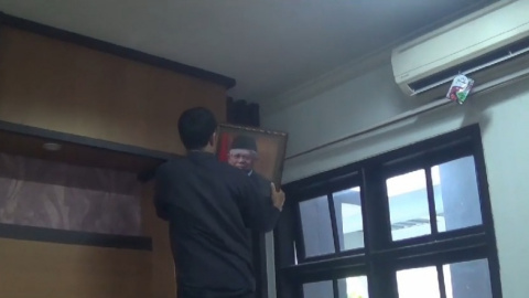 DPRD Ngawi Belum Pasang Foto Prabowo-Gibran Paska Pelantikan Presiden dan Wapres, Disesalkan Pimpinan Dewan
